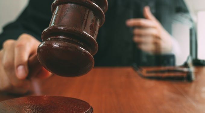 Vyhrajete spor s bankou, přesto přijdete o peníze. Teď klienti posílí