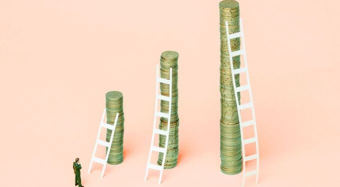 Největší banky v Česku. Nové žebříčky podle klientů a peněz