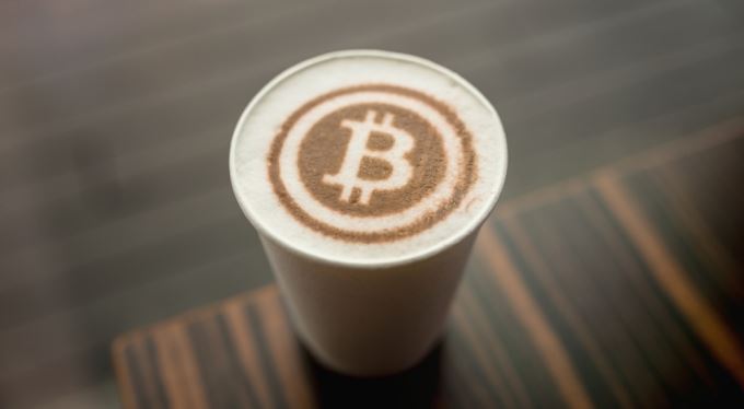 Banky padají, bitcoin roste. Dnes byl nejdražší za devět měsíců