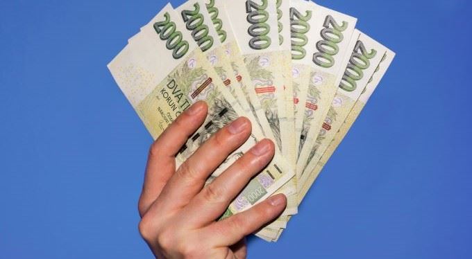 Půjčí vám 20 tisíc, za měsíc chtějí 29. Žebříček radí, na koho si dát pozor