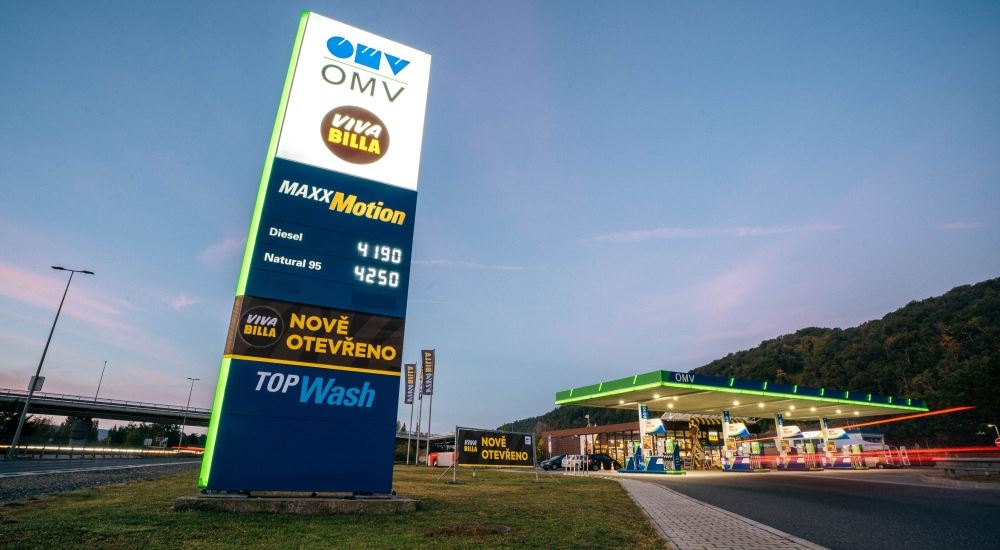 Další možnost nakupovat celou noc. Billa otevírá na benzinkách OMV