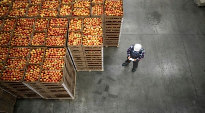 Nová možnost pro český export mimo EU. Faktoring s pojištěním od státu