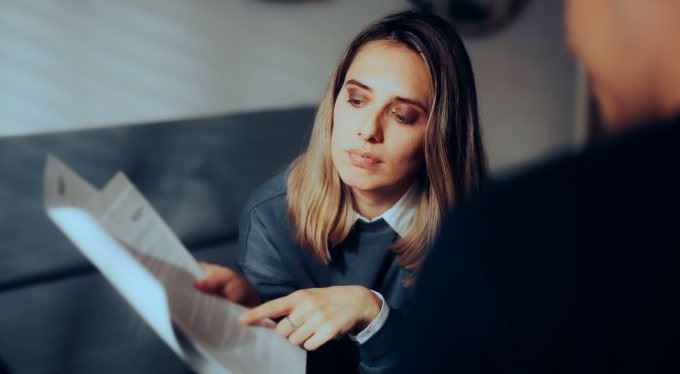 Smlouvy na energie končí statisícům lidí. ERÚ radí, co si ohlídat