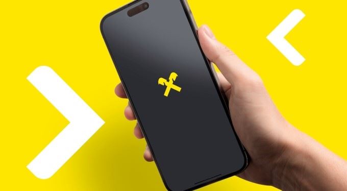Raiffeisenbank změní ceny a podmínky. Prozkoumali jsme je
