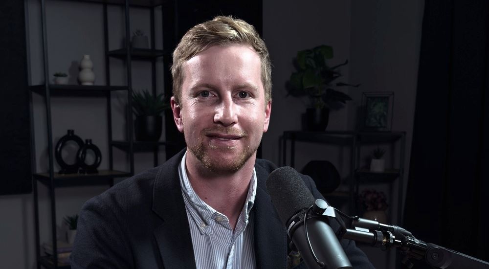 Jak si šetřit na důchod? Ten od státu stačit nebude, varuje expert