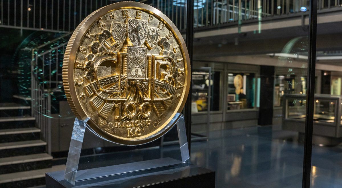 ČNB zve na dětský den. Láká na rekordní stomilionovou minci