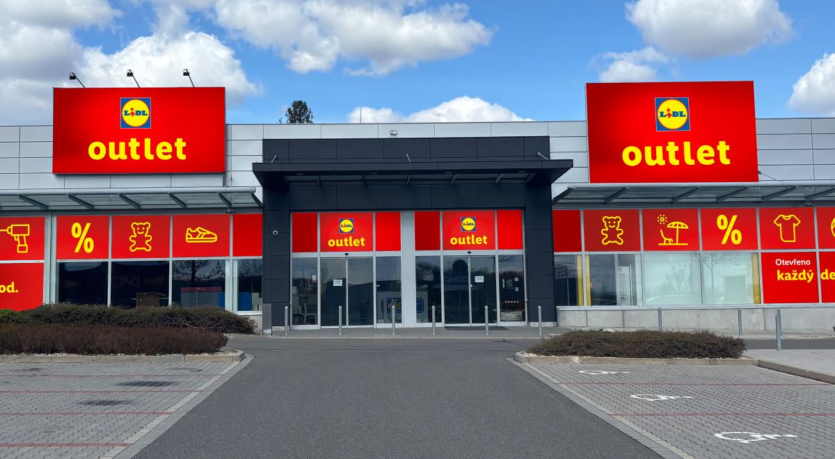 Poslední den pražského Lidl Outletu. Jak se loučí v Čechách a kdy otevře na Moravě