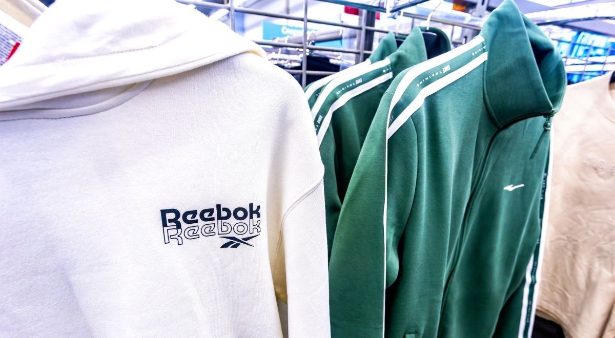Reebok se zákazníkům omlouvá za chybu. Co si příště při nákupu ohlídat?