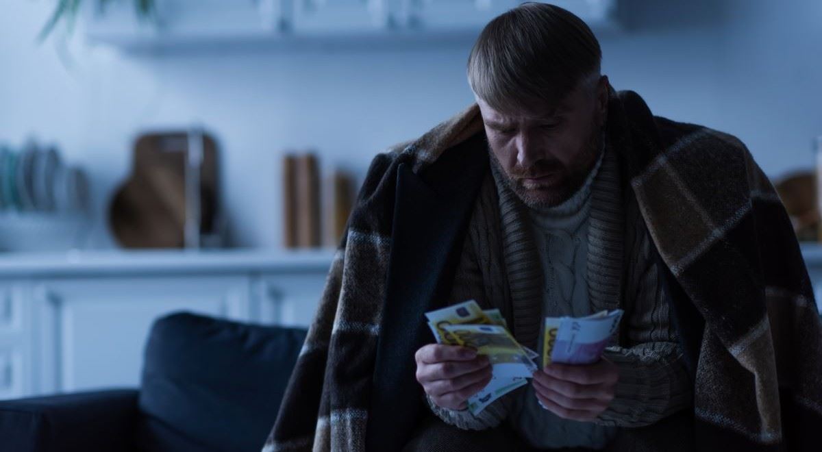 Pětitisícovka při blackoutu nepomůže. Stát vydal příručku, jak přežít 72 hodin v krizi