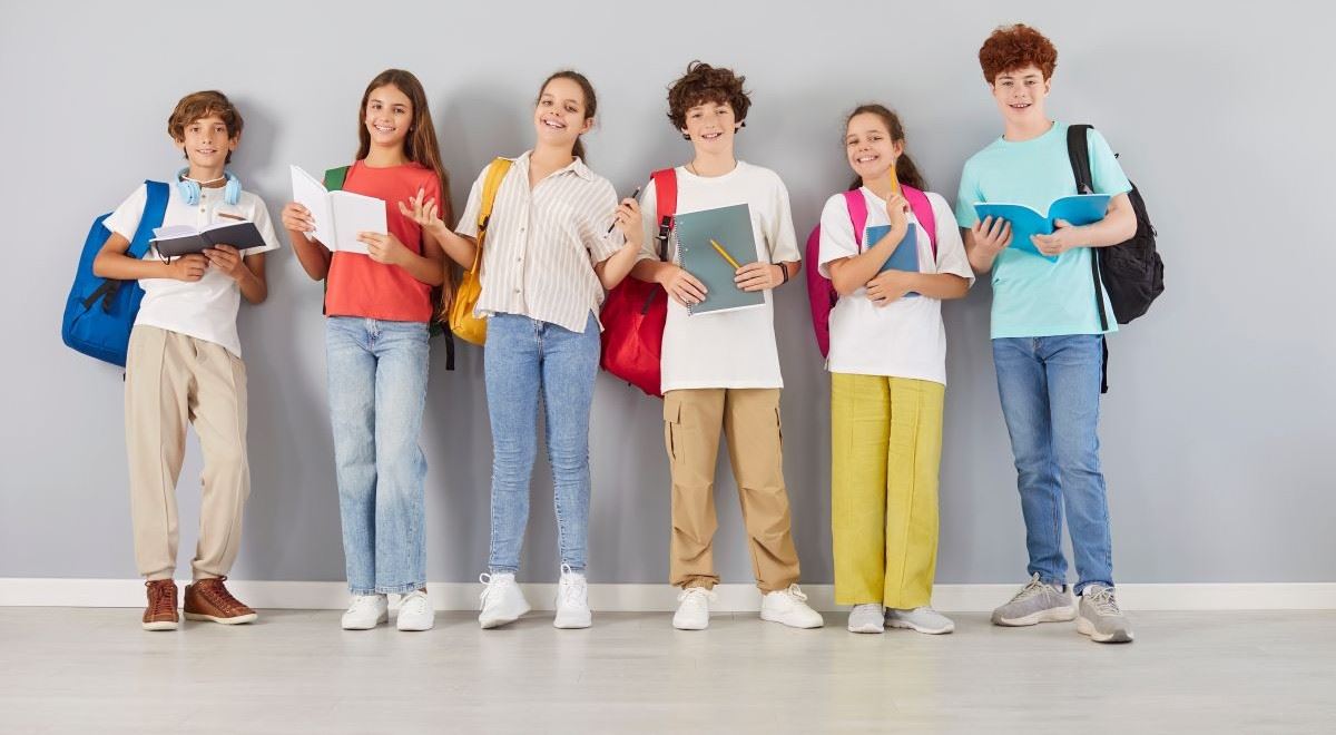 Už vám děti řekly „six-seven“? Vysvětlujeme, co tím myslí