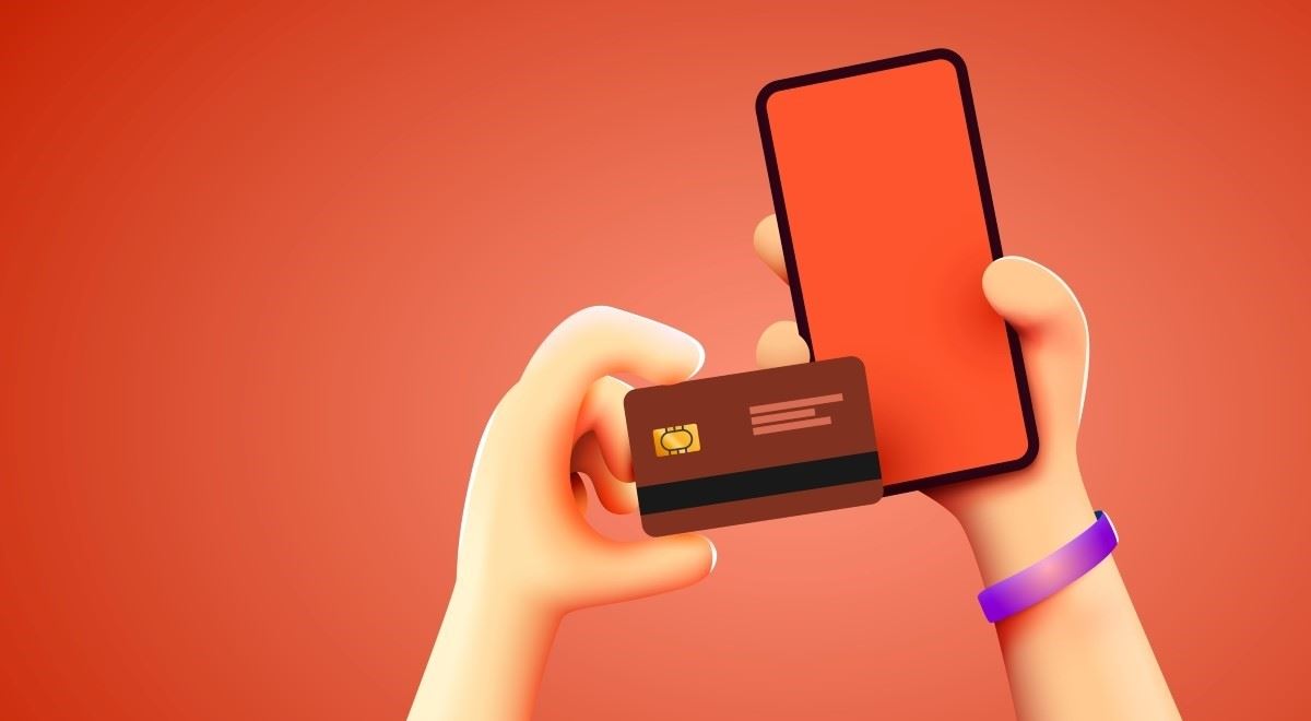 Nepřikládejte platební kartu k telefonu. Podvodníci ji mohou naklonovat