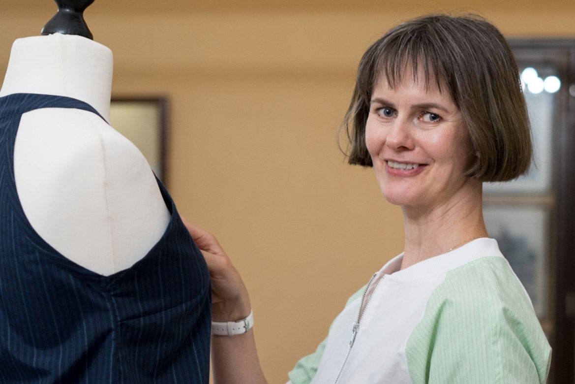 Evoluce naruby. Jak se vydat od počítačů k šicímu stroji a zaujmout v módě