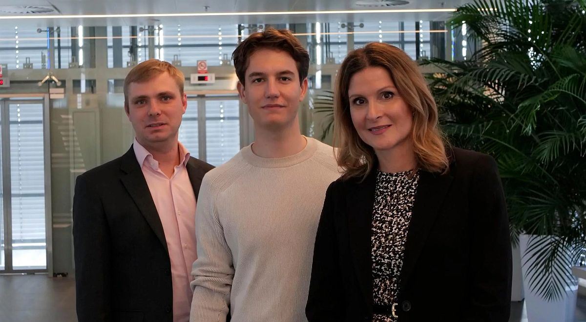 Čekali, že mladé ženy investují stejně jako muži. Průzkum odborníky zaskočil