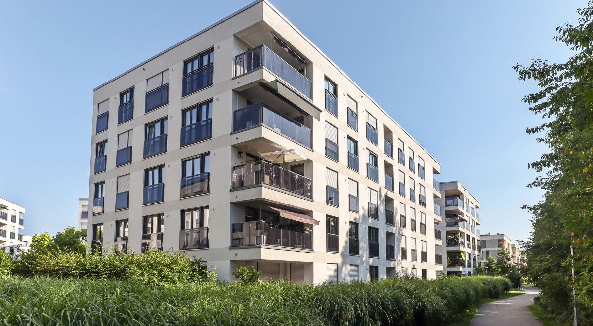 ČNB chce přísnější limity pro hypotéky na investiční nemovitosti