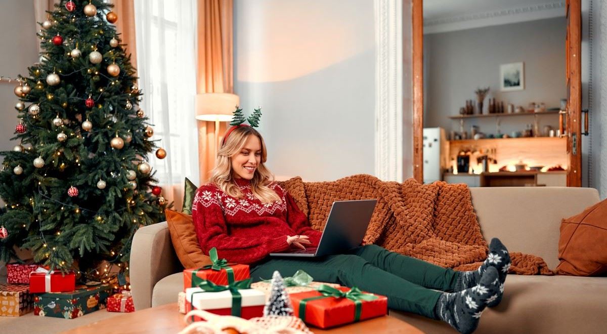 Vánoce z čínských e-shopů. Mladí v nich utrácí víc, sváteční nákupy často přepálí