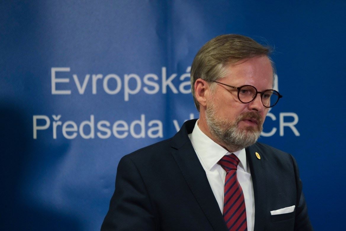 Vysvědčení pro Fialovu vládu. Z čeho téměř propadla a co jí šlo na výbornou?