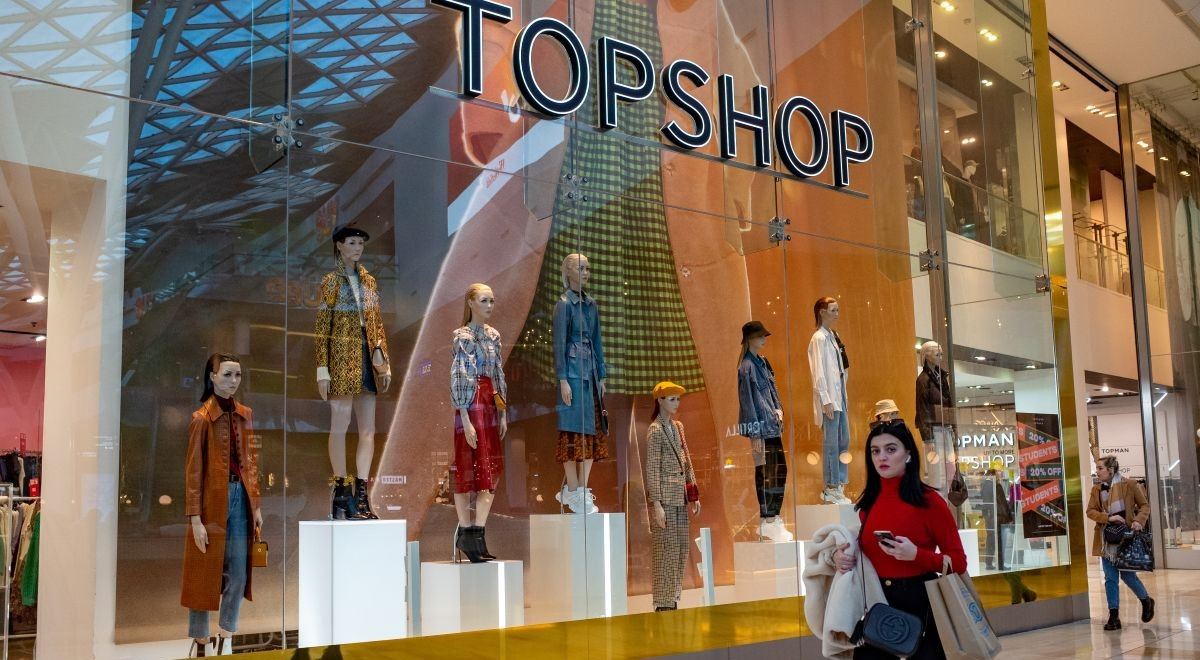 Topshop po letech opět cílí na Čechy. Módní značka spustila evropský e-shop