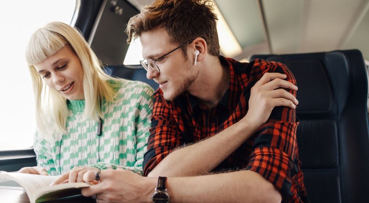 Dvě jízdenky za cenu jedné. RegioJet láká na valentýnskou slevu