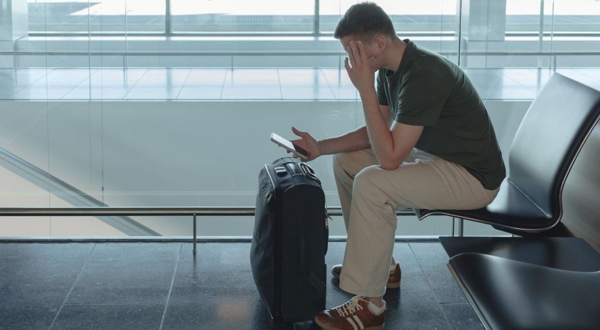 Místo 400 eur jen poukaz na let? Když aerolinky zkoušejí, co jim projde