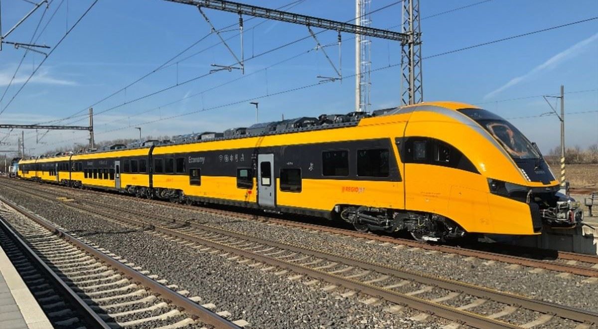 RegioJet dostane nový žlutý rychlík. Kde bude jezdit a co nabídne cestujícím