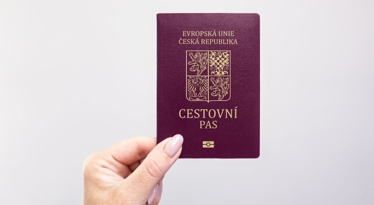Dubaj varuje před krádežemi identity. Stačí slíbit letenku a získají váš pas