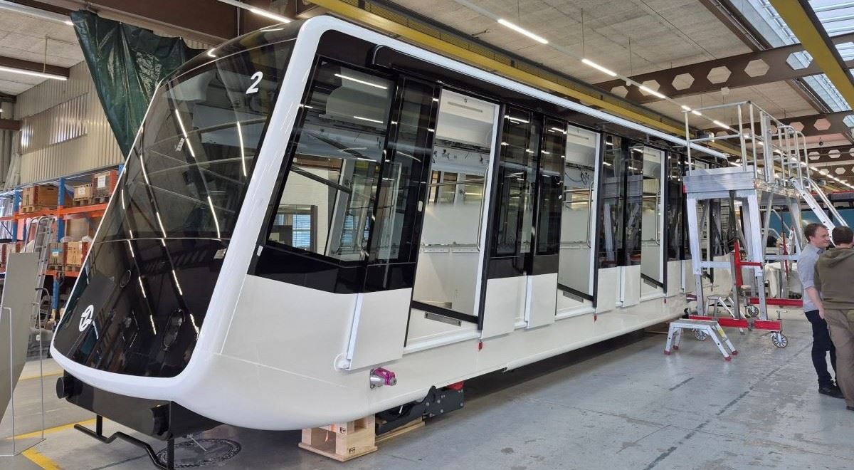 Vozy pro lanovku na Petřín brzy dorazí ze Švýcarska. Takhle vypadají