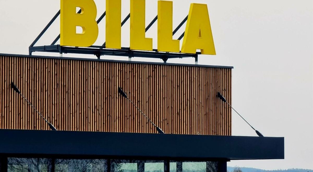 Dřevěný supermarket. Billa brzy otevře nový typ prodejny, takhle vypadá