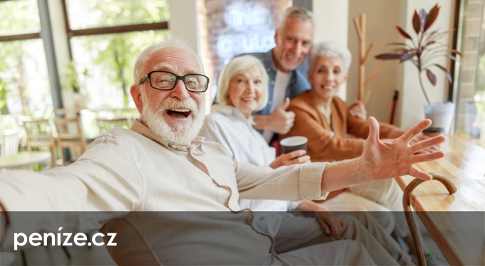 O kolik se znovu zvýší důchody? Jurečka řekl první číslo