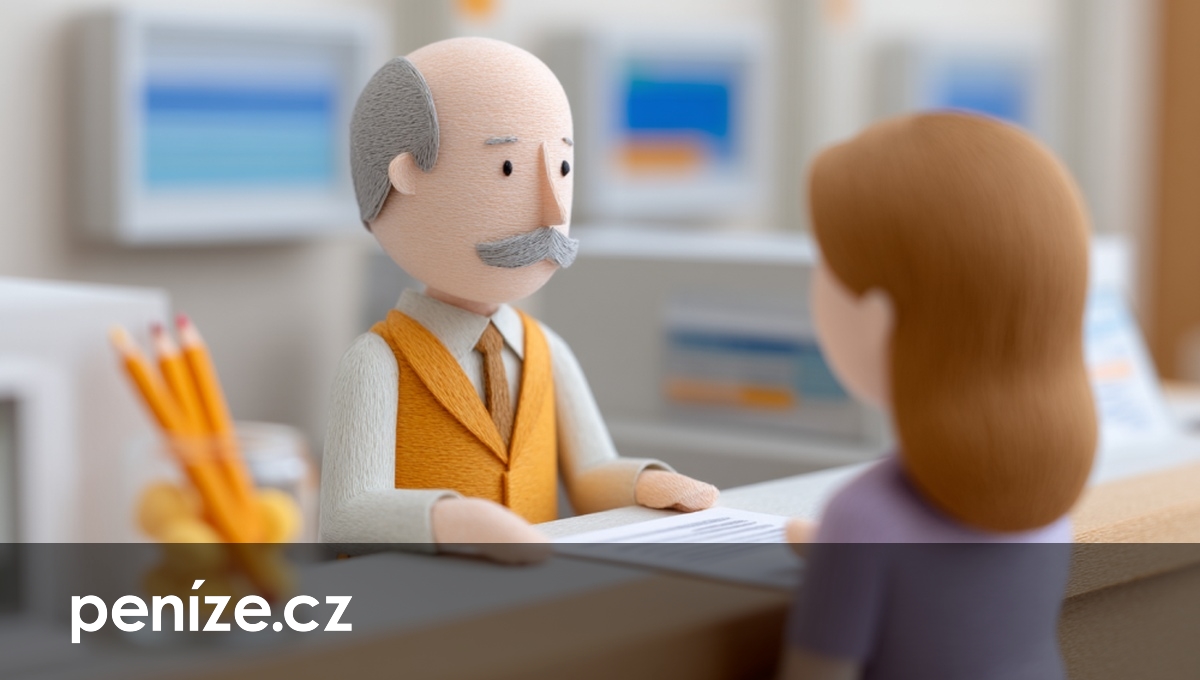 Dvě velké banky mění poplatky. Prošli jsme, co od listopadu zdraží