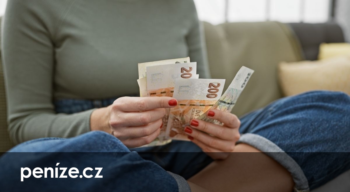 Chybí vaší bankovce kus? Návod od ČNB ukáže, kdy máte nárok na výměnu