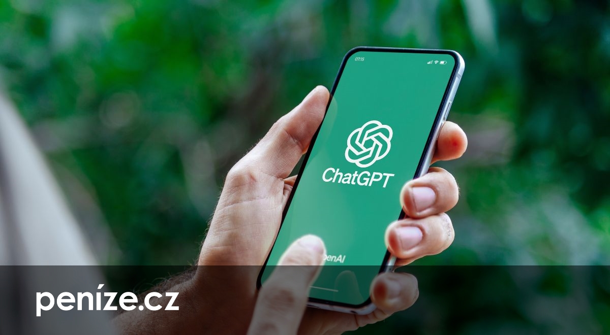 Do Česka dorazil levnější ChatGPT. Co umí a bude vám stačit?