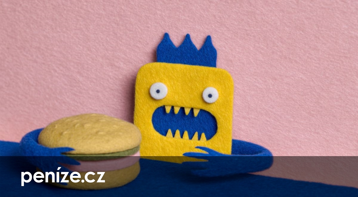 Mekáče, káefcéčka a další fastfoody. Zkuste náš přepálený kvíz