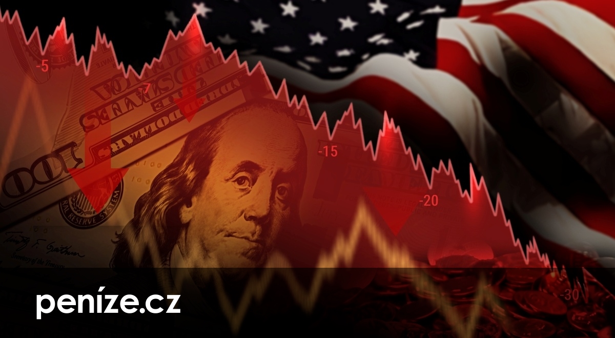 Dolar prudce klesá. Koruna je nejsilnější od léta 2014