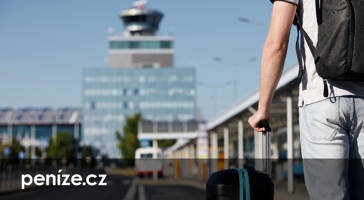 Nová pomoc na pražském letišti. Digitální asistentka pohlídá let i poradí