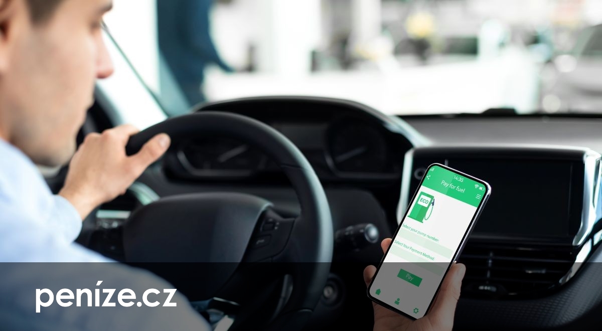 Platba za benzin přímo od stojanu. Kdo to v Česku už umí a jak to funguje