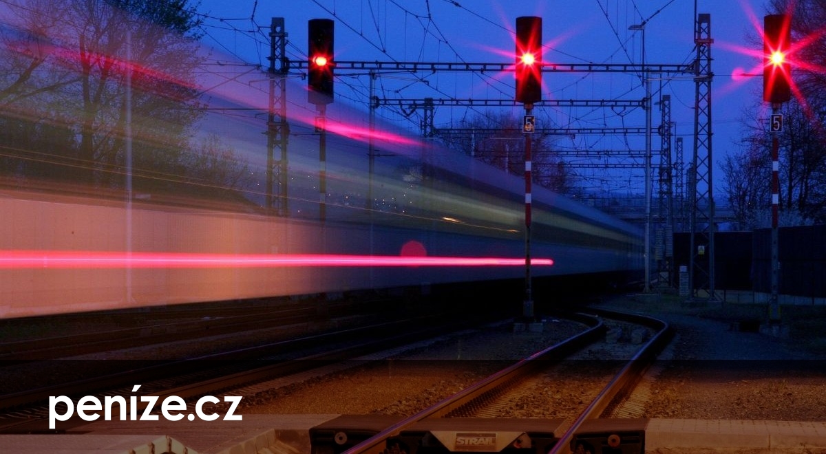 Posun času na cestách. Přehled spojů, které zasáhne víkendové „zpoždění“