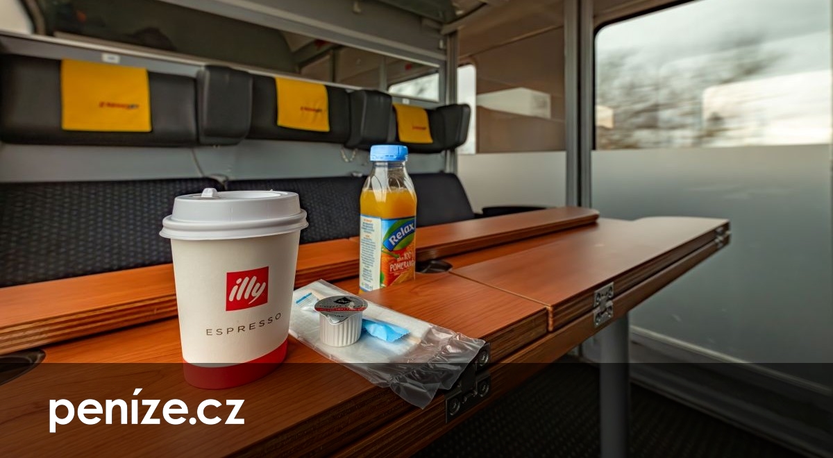 Káva zdarma, která neexistuje. Na krátkých jízdách RegioJetu s benefitem nepočítejte