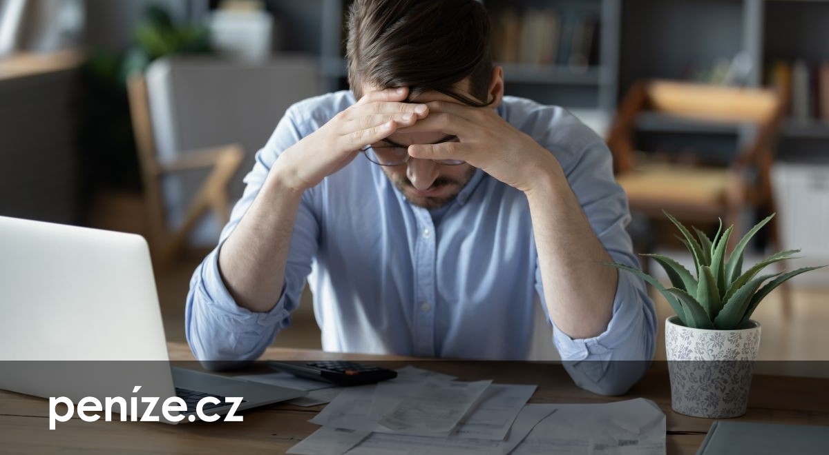 ČNB vydala desatero pro půjčky. Varuje i před úvěry na IČO