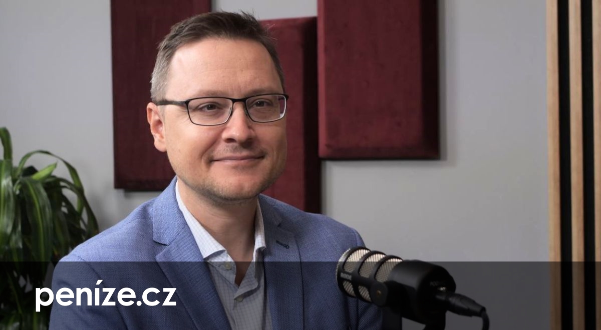 Jak si ve stáří udržet životní standard? O důchodech s Janem Mackem