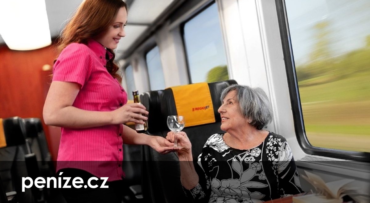 Aplikace nově pro všechny cestující. RegioJet rozšířil online objednávky občerstvení