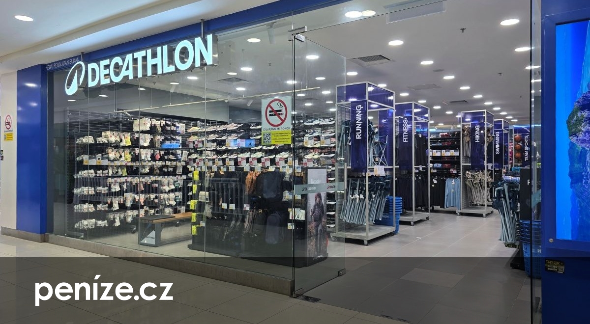 Decathlon má problém kvůli logu na botách. New Balance ho žene k soudu