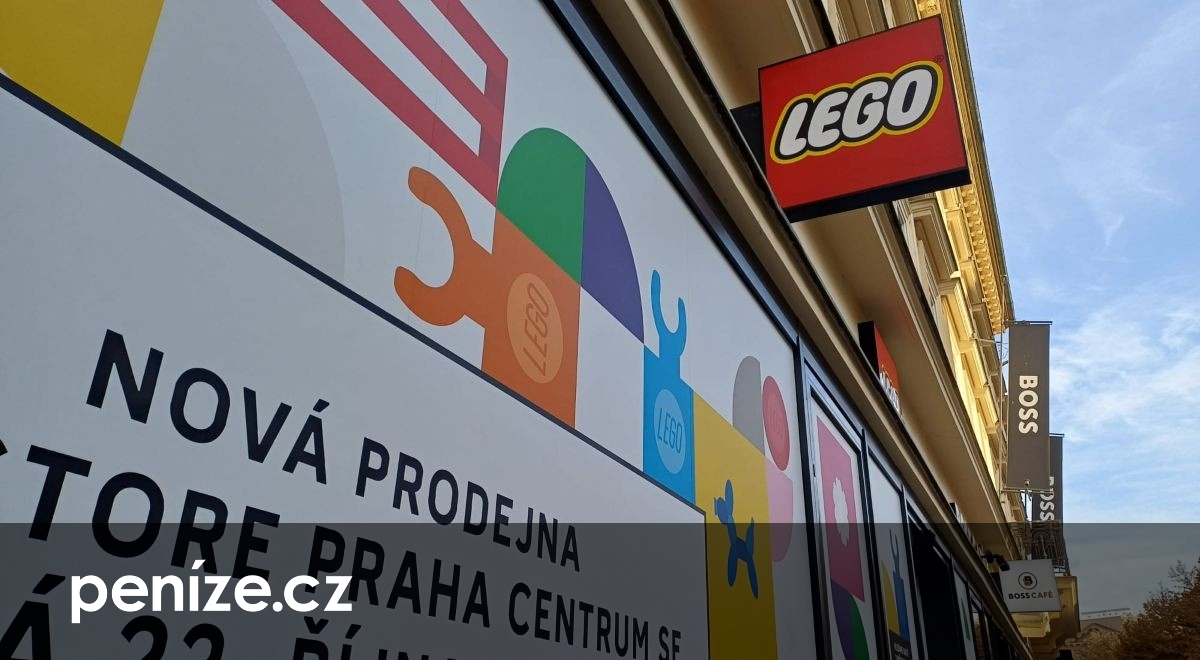 Dvoupatrový obchod Lego se otevře zákazníkům. Takhle to v něm vypadá