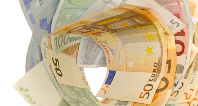 Koruna, euro a investice