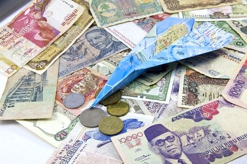 Měny roku 2011? Chilské peso, brazilský real a ruský rubl!