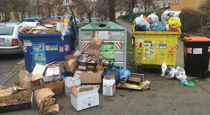 Čtyři kontejnery stačí, drahoušku