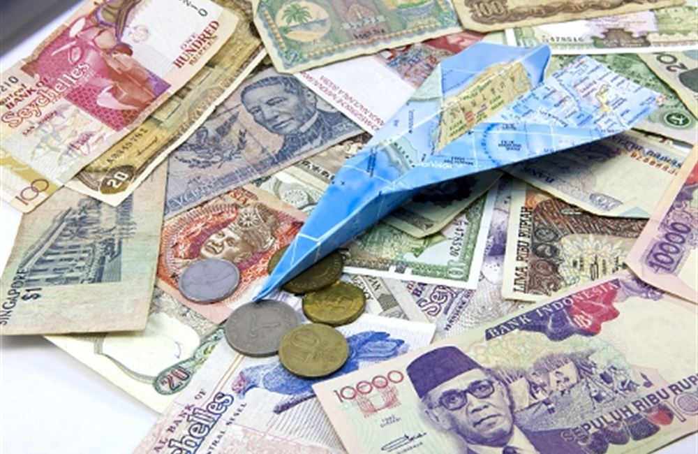 Měny roku 2011? Chilské peso, brazilský real a ruský rubl!