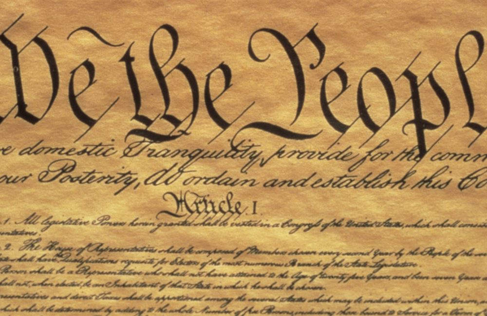 Ústava demokracii ve Spojených státech nespasí