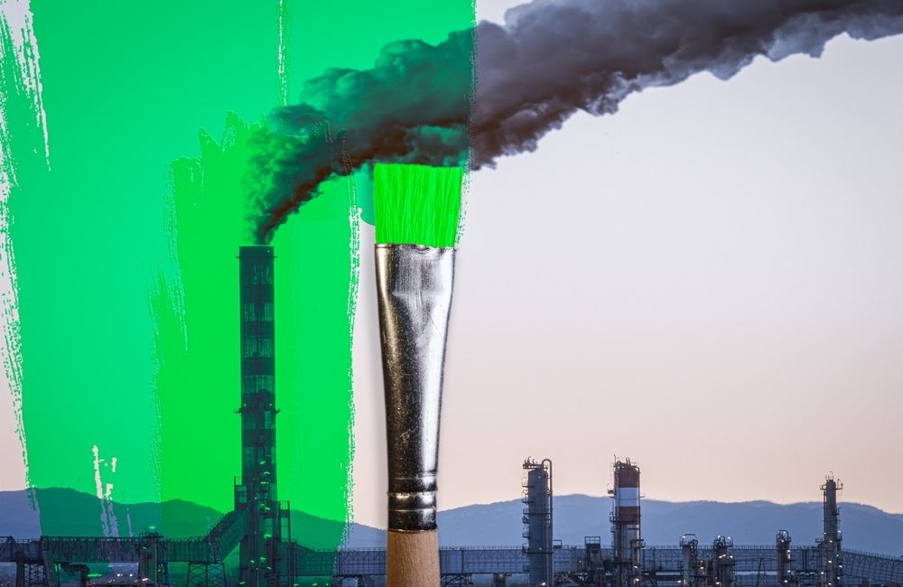 Zelená ropa a cigarety pro matky. Jak firmy „bělí“ svou pověst