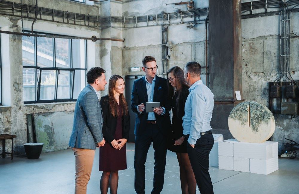 CE Industries hledá talenty s kreativitou a analytickým myšlením