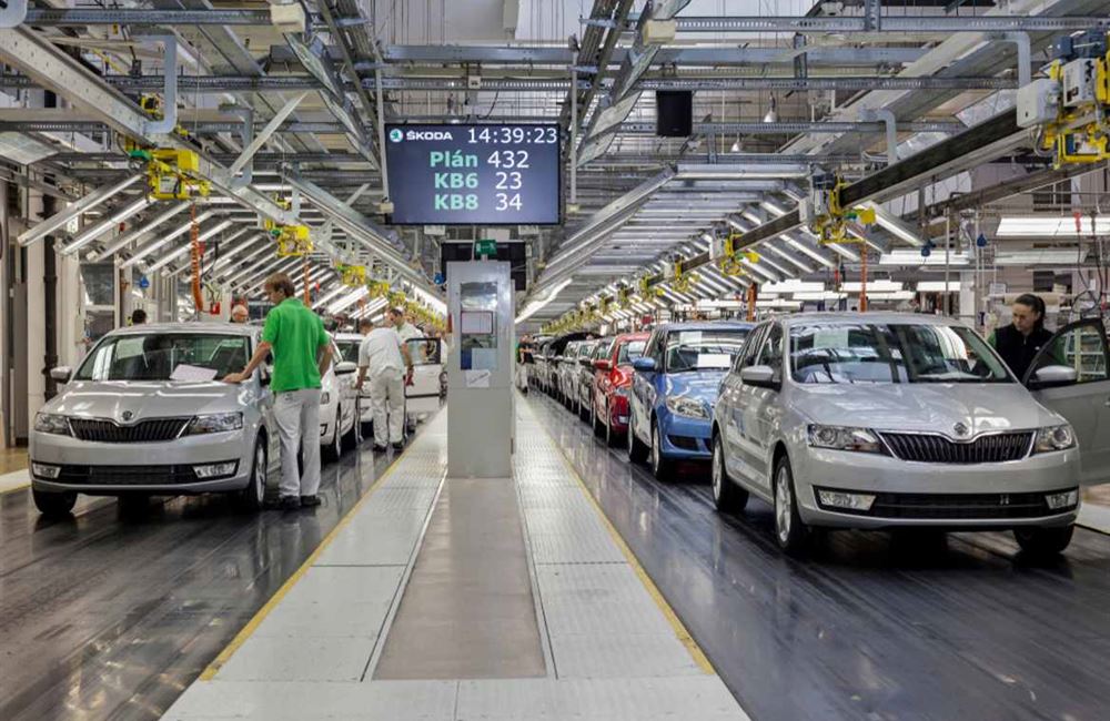 Průmyslu se v listopadu dařilo nejlépe za více než tři roky